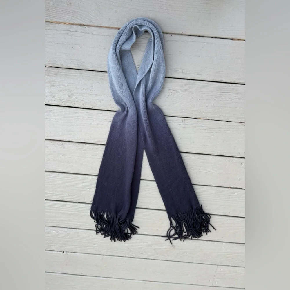 NWOT Gradient Gray/Deep Purple Ombré Long Scarf with Long Fringes, 68”L x 10”W